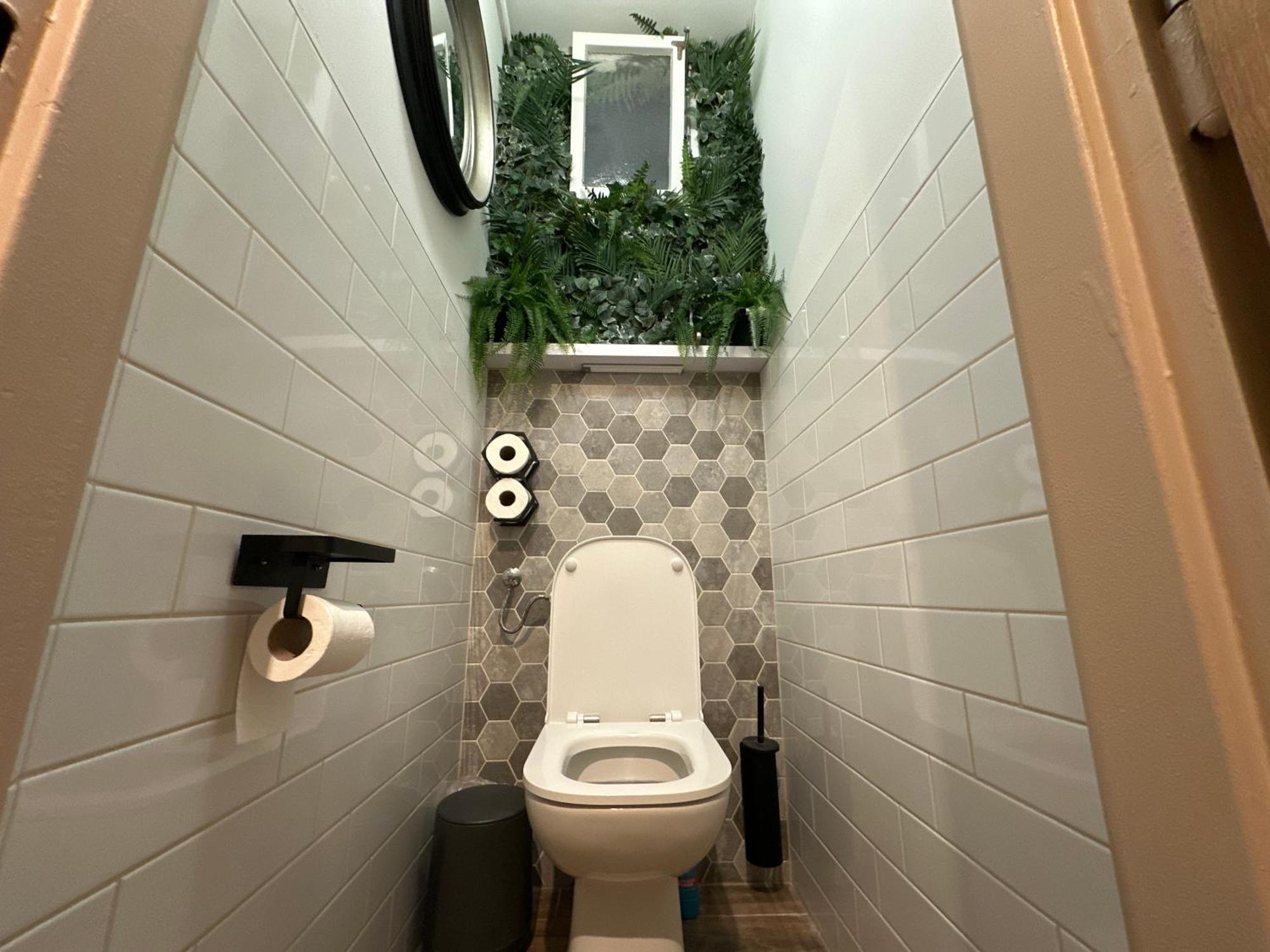 Andel Apartment With Terrace Praha Bagian luar foto